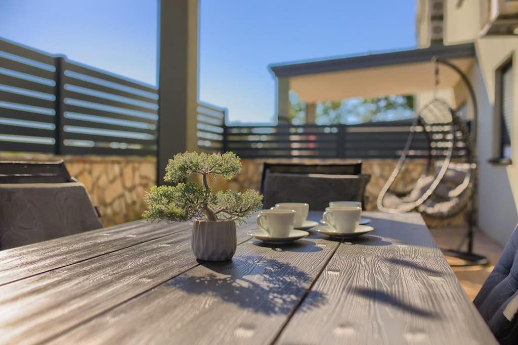 Apartment Sunrise Fuer 6 Personen In Pula-Stinjan 외부 사진